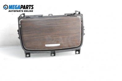 Поставка за чаши за BMW 7 Series F02 (02.2008 - 12.2015)