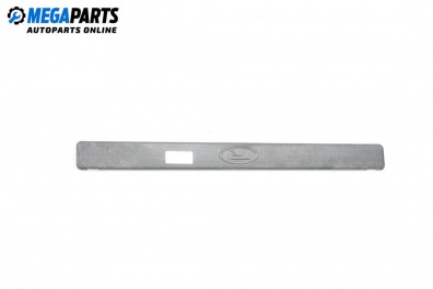 Интериорна лайсна за SsangYong Rexton SUV I (04.2002 - 07.2012), 4+1 вр., джип