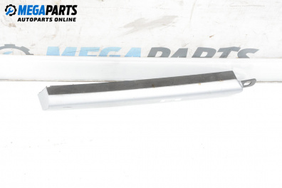 Праг за Opel Astra H Estate (08.2004 - 05.2014), 4+1 вр., комби, позиция: дясна