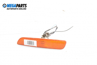 Мигач за Volvo V40 Estate (07.1995 - 06.2004), комби, позиция: дясна