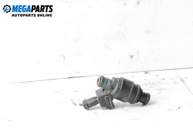 Дюза бензин за Volvo V40 Estate (07.1995 - 06.2004) 2.0, 136 к.с.