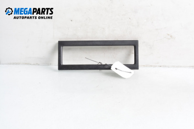 Интериорна лайсна за Volkswagen Passat III Variant B5 (05.1997 - 12.2001), 4+1 вр., комби