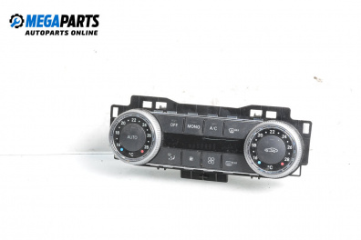Панел климатроник за Mercedes-Benz C-Class Sedan (W204) (01.2007 - 01.2014)