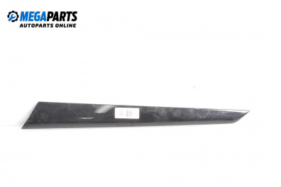 Интериорна лайсна за Mercedes-Benz C-Class Sedan (W204) (01.2007 - 01.2014), 4+1 вр., седан