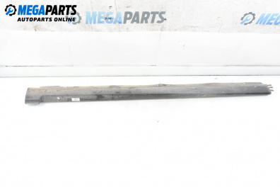 Праг за Volkswagen Passat V Variant B6 (08.2005 - 11.2011), 4+1 вр., комби, позиция: дясна