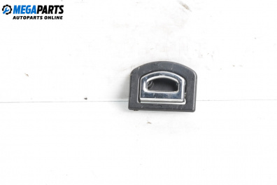 Закопчалка в багажник за Audi A3 Hatchback I (09.1996 - 05.2003), хечбек