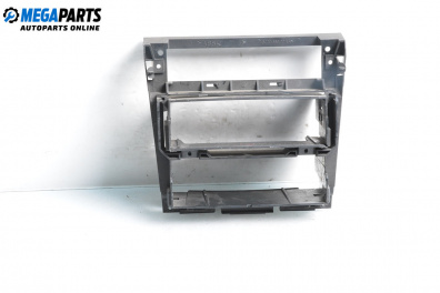 Централна конзола за Mercedes-Benz C-Class Sedan (W202) (03.1993 - 05.2000)