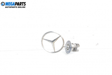 Емблема за Mercedes-Benz C-Class Sedan (W202) (03.1993 - 05.2000), седан