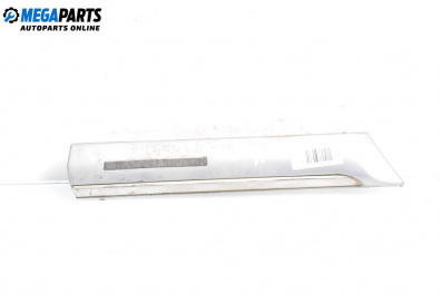 Външни лайсни за Mercedes-Benz C-Class Sedan (W202) (03.1993 - 05.2000), седан, позиция: лява