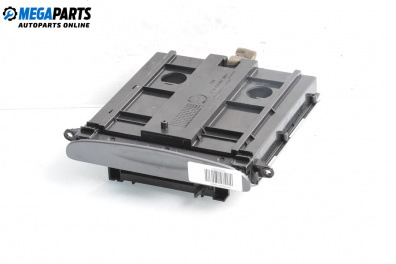 Поставка за чаши за Hyundai Accent II Hatchback (09.1999 - 11.2005)