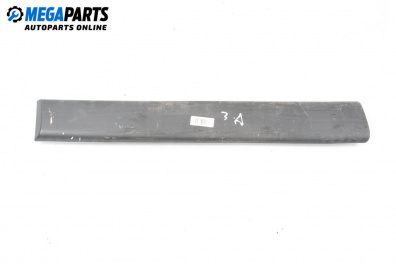 Външни лайсни за Peugeot Partner Combispace (05.1996 - 12.2015), миниван, позиция: задна