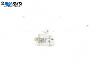 Машинка централно заключване за Volkswagen Golf IV Hatchback (08.1997 - 06.2005), 4+1 вр., позиция: задна