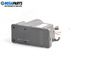 Вакуум помпа за централно заключване за Audi 80 Avant B4 (09.1991 - 01.1996), 4+1 вр.