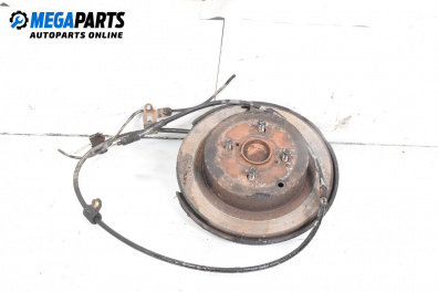 Шенкел главина за Toyota Corolla E12 Hatchback (11.2001 - 02.2007), позиция: задна, лява