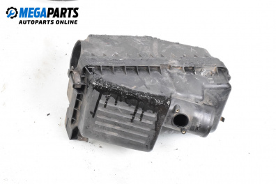 Филтърна кутия за Toyota Corolla E12 Hatchback (11.2001 - 02.2007) 2.0 D-4D (CDE120)