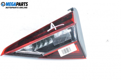 Вътрешен стоп за Skoda Superb III Combi (03.2015 - ...), комби, позиция: дясна