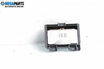 Пепелник за Alfa Romeo 147 Hatchback (10.2000 - 12.2010)