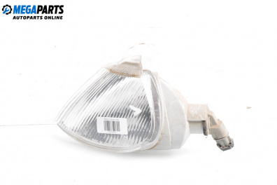 Мигач за Renault Laguna I Hatchback (11.1993 - 08.2002), хечбек, позиция: лява