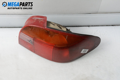 Стоп за Ford Mondeo I Hatchback (02.1993 - 08.1996), хечбек, позиция: дясна