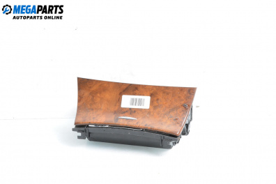 Пепелник за Mercedes-Benz CLS-Class Sedan (C219) (10.2004 - 02.2011)