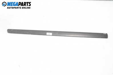 Външни лайсни за Volkswagen Polo Hatchback IV (10.2001 - 12.2005), хечбек, позиция: лява