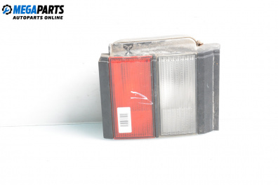 Вътрешен стоп за Volkswagen Passat II Sedan B3, B4 (02.1988 - 12.1997), седан, позиция: лява