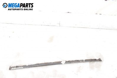 Лайсна за Volvo V70 II Estate (11.1999 - 12.2008), комби, позиция: предна, лява