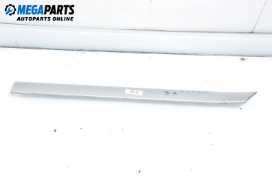 Лайсна за Mercedes-Benz C-Class Sedan (W203) (05.2000 - 08.2007), седан, позиция: задна, лява