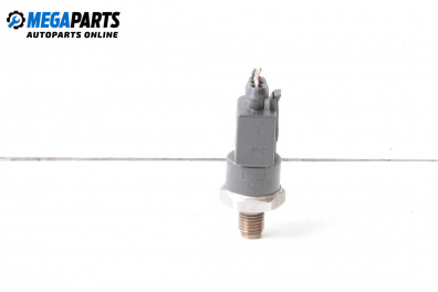 Датчик за налягане на горивото за Mercedes-Benz C-Class Sedan (W203) (05.2000 - 08.2007)
