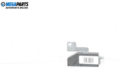 Усилвател антена за Mercedes-Benz M-Class SUV (W163) (02.1998 - 06.2005)