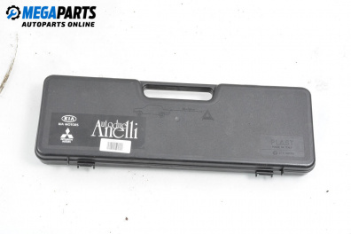 Триъгълник за Kia Sorento I SUV (08.2002 - 12.2009)