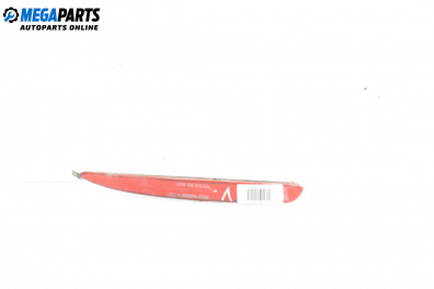 Светлоотразител за Mazda 6 Station Wagon I (08.2002 - 12.2007), комби, позиция: лява