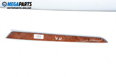 Интериорна лайсна за Audi A6 Avant C6 (03.2005 - 08.2011), 4+1 вр., комби