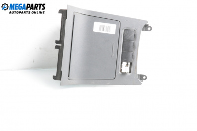 Пепелник за Volkswagen Golf V Hatchback (10.2003 - 02.2009)