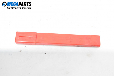 Триъгълник за Mercedes-Benz M-Class SUV (W163) (02.1998 - 06.2005)