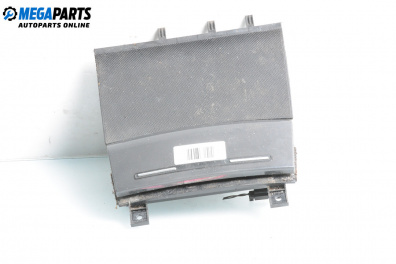 Пепелник за Audi A3 Hatchback II (05.2003 - 08.2012)