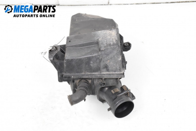 Филтърна кутия за Audi A3 Hatchback I (09.1996 - 05.2003) 1.6