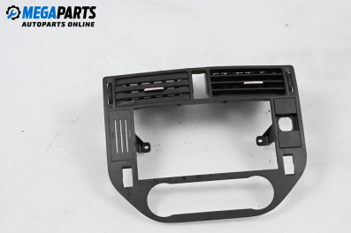 Централна конзола за Ford Focus C-Max (10.2003 - 03.2007)