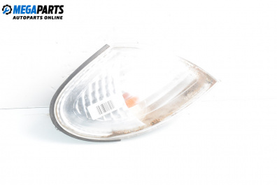 Мигач за Nissan Almera II Hatchback (01.2000 - 12.2006), хечбек, позиция: дясна