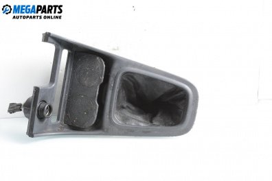 Централна конзола за Nissan Almera II Hatchback (01.2000 - 12.2006)