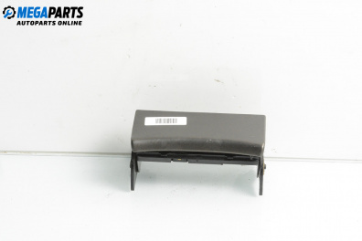 Пепелник за Volkswagen Passat IV Variant B5.5 (09.2000 - 08.2005)