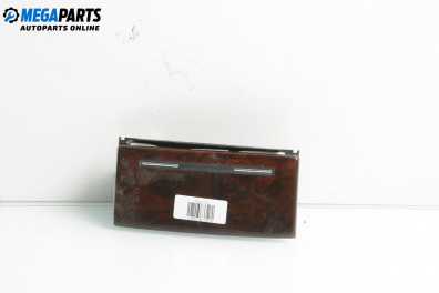 Пепелник за Audi A8 Sedan 4E (10.2002 - 07.2010)