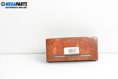 Пепелник за Audi A8 Sedan 4E (10.2002 - 07.2010)