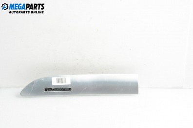 Външни лайсни за Audi A6 Sedan C6 (05.2004 - 03.2011), седан, позиция: предна