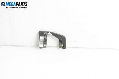 Интериорна пластмаса за Ford Mondeo II Turnier (08.1996 - 09.2000), 4+1 вр., комби, позиция: предна