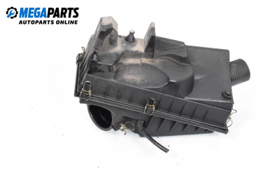 Филтърна кутия за Ford Mondeo II Turnier (08.1996 - 09.2000) 1.8 TD