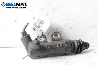 Долна помпа за съединител за Mazda 6 Station Wagon I (08.2002 - 12.2007)