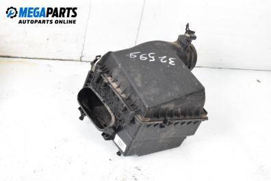 Филтърна кутия за Mercedes-Benz A-Class Hatchback W176 (06.2012 - 05.2018) A 200 CDI (176.001)