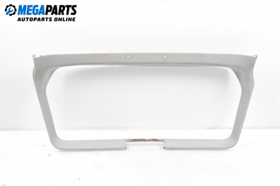 Интериорна пластмаса багажник за Mitsubishi Pajero III SUV (01.1999 - 01.2007), 4+1 вр., джип