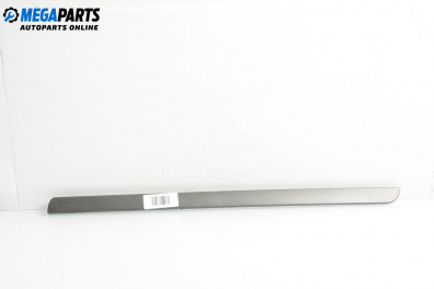 Интериорна лайсна за Volkswagen Golf V Hatchback (10.2003 - 02.2009), 4+1 вр., хечбек